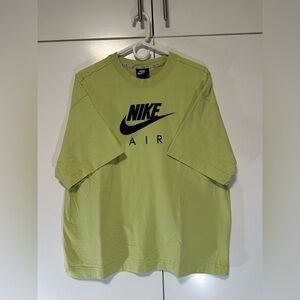 Nike Air Swoosh Men's L Lime Green T-Shirt Short Sleeve Sportwear DB3840-352